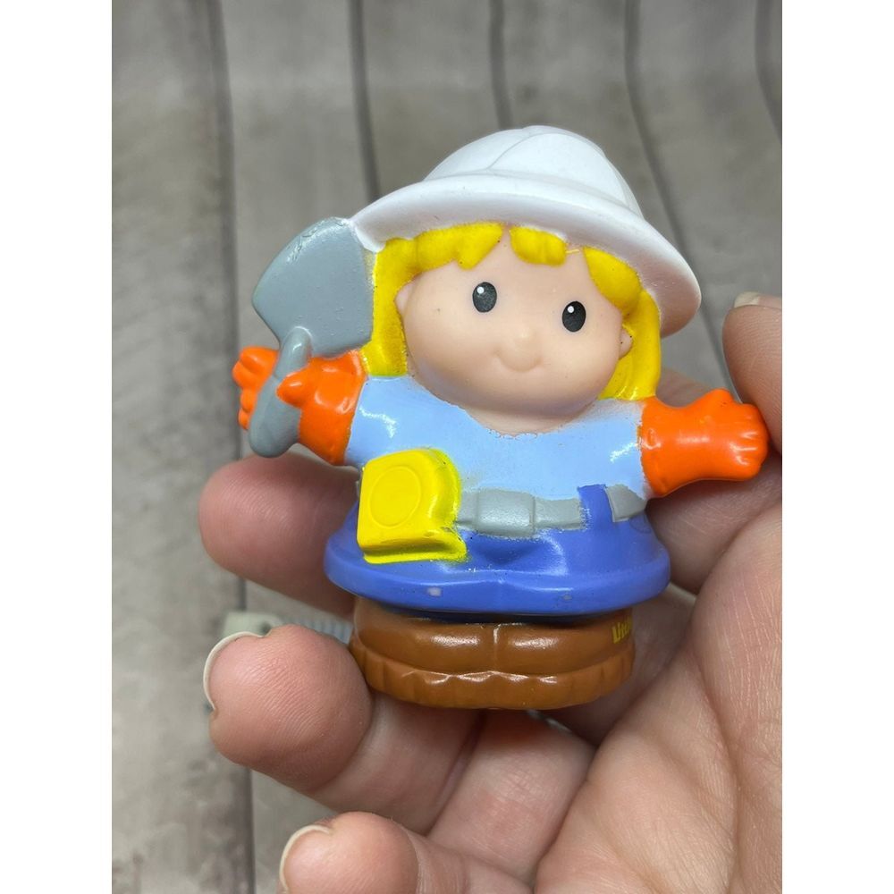 Fisher Price Little People Blonde Female Construction worker with trowel shovel‎